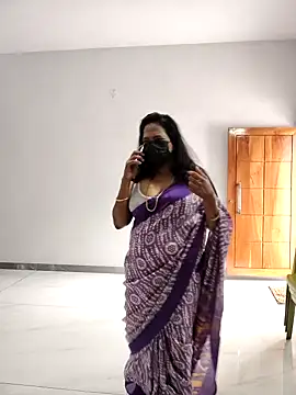 mallu-lover online show from March 11, 2026, 3:45 am