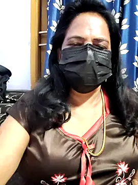 mallu-lover online show from May 15, 2026, 4:36 pm