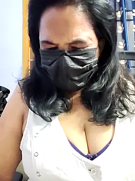 mallu-lover online show from May 16, 2026, 7:49 am