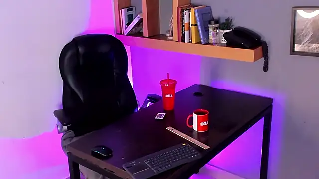 Snapshot of pinkk_deemon chatting on January 18, 2026, 11:58 am pinkk deemon online show from January 18, 2026, 11:58 am