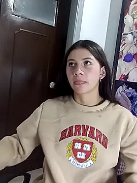 CharlotteSex  online show from September 29, 2025, 11:04 am