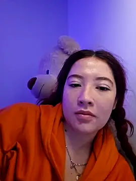 lunnaa  online show from February 11, 2026, 11:59 am