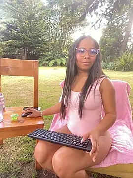 SophiaGuzman online show from March 2, 2026, 5:42 pm