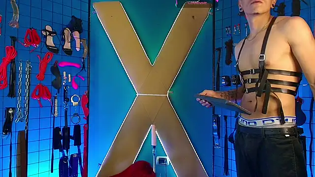 Snapshot of Emily_bdsm chatting on September 23, 2025, 2:09 pm Emily bdsm online show from September 23, 2025, 2:09 pm