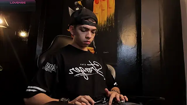 Eryonbradley online show from November 14, 2025, 11:20 am