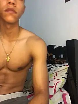 Snapshot of RickyEbony chatting on February 18, 2026, 12:50 am RickyEbony online show from February 18, 2026, 12:50 am