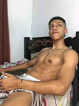 Snapshot of RickyEbony chatting on February 22, 2026, 3:29 am RickyEbony online show from February 22, 2026, 3:29 am