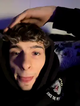 Snapshot of rediMilano chatting on November 6, 2025, 3:13 pm rediMilano online show from November 6, 2025, 3:13 pm