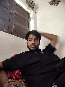 yashuuuu021 online show from September 12, 2025, 10:04 am