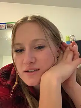 Snapshot of myasecrets chatting on October 20, 2025, 12:33 am myasecrets online show from October 20, 2025, 12:33 am