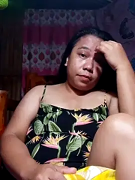 pinaychubbygirl online show from July 17, 2026, 1:51 pm