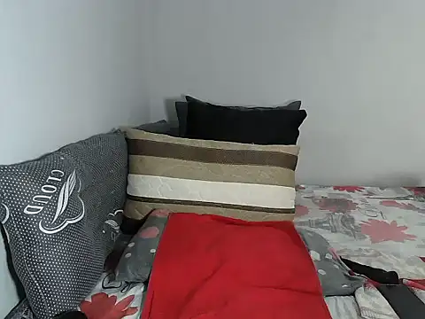 Snapshot of BigPussy10xx chatting on November 1, 2025, 5:20 am BigPussy10xx online show from November 1, 2025, 5:20 am