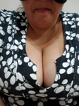 evli ateslicift online show from September 27, 2025, 7:30 pm