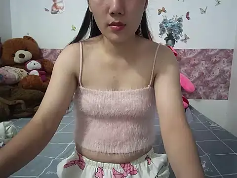 Linda-24 online show from November 1, 2025, 1:46 pm