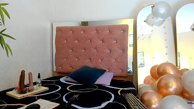 JulianaCarter online show from March 8, 2026, 3:27 pm