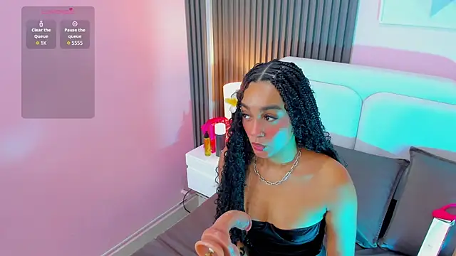 Clawdeen  wolf online show from November 4, 2025, 7:46 pm