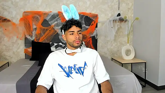 RaphaelDufort online show from October 29, 2025, 12:02 am