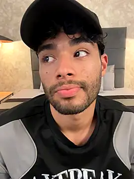 RaphaelDufort online show from November 25, 2025, 12:21 am