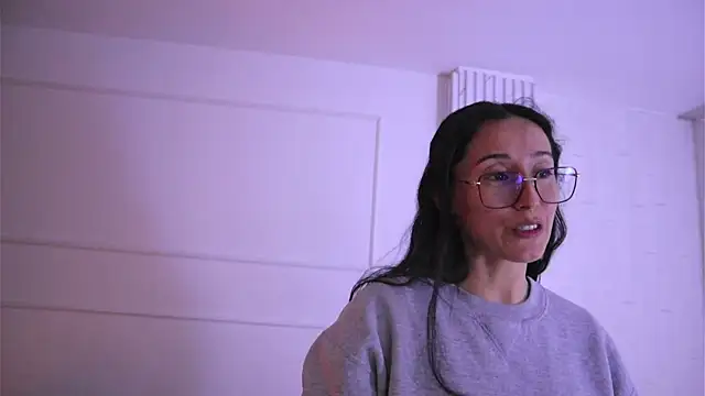 Ginevra esposito online show from February 10, 2026, 12:59 am