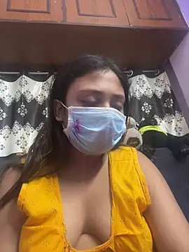 Beautywithbrainofc online show from May 4, 2026, 11:56 pm