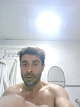 alex10alexx online show from November 3, 2025, 2:51 pm