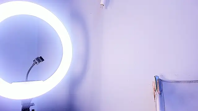 ThiagoCollin online show from September 18, 2025, 9:06 pm