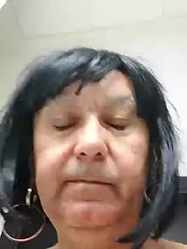 Snapshot of Emily_de_Carla chatting on April 23, 2026, 6:25 am Emily de Carla online show from April 23, 2026, 6:25 am