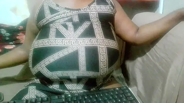 Snapshot of bustydivaxx21 chatting on September 23, 2025, 11:13 am bustydivaxx21 online show from September 23, 2025, 11:13 am