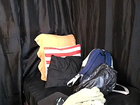 indianmaxine07 online show from March 6, 2026, 4:14 pm