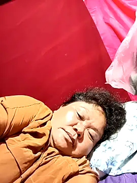 Mari fvcks online show from December 4, 2025, 6:27 pm