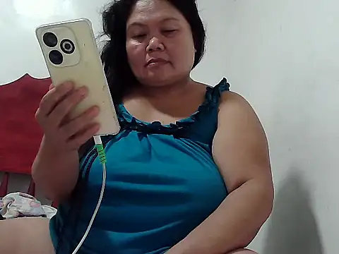 Snapshot of Mari_fvcks chatting on March 2, 2026, 5:19 am Mari fvcks online show from March 2, 2026, 5:19 am