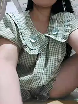 Laurie369 online show from May 31, 2026, 4:14 pm
