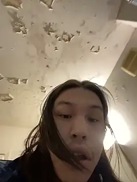 heytherepeoples717 online show from April 6, 2026, 12:17 pm