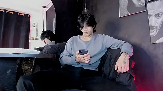 jett savage online show from November 28, 2025, 2:42 pm