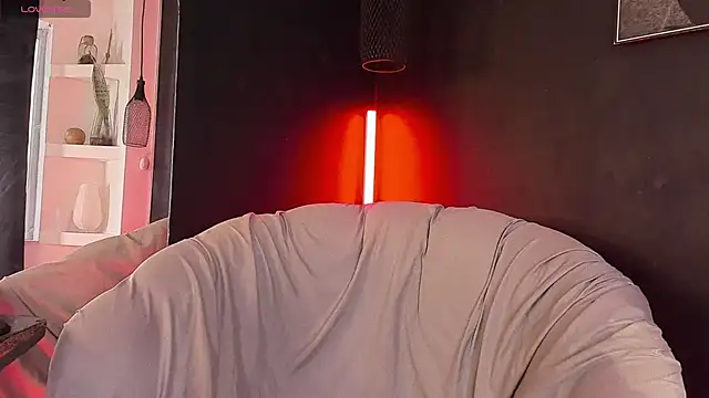 jett savage online show from December 5, 2025, 2:36 pm