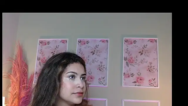 CurlyDani online show from October 29, 2025, 12:07 pm