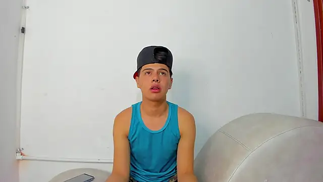 Felipe Cold online show from November 2, 2025, 2:36 am