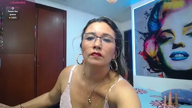 Snapshot of noelia_milf19 chatting on February 27, 2026, 1:05 am noelia milf19 online show from February 27, 2026, 1:05 am
