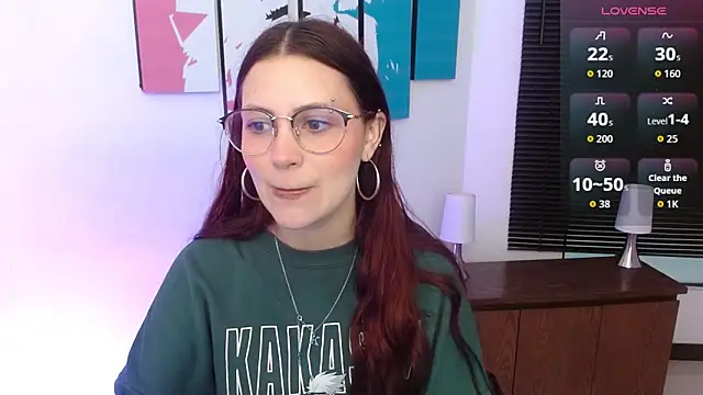 AlanaGarcia19 online show from October 14, 2025, 11:44 am