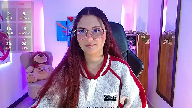 AlanaGarcia19 online show from January 8, 2026, 2:30 pm