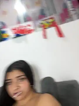 Isaa-Sweet online show from September 18, 2025, 6:43 pm