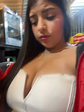 Isaa-Sweet online show from November 26, 2025, 10:16 am