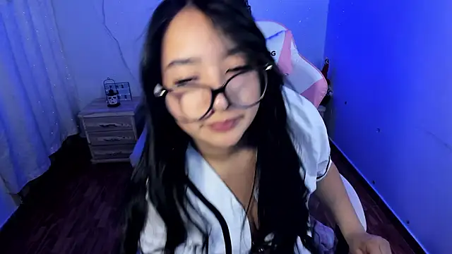 pretti scarlett online show from October 22, 2025, 11:32 am