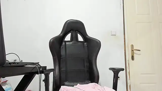 Venus2029 online show from December 2, 2025, 7:36 am