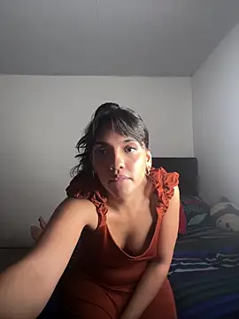 Dixonykaty online show from April 4, 2026, 4:44 am