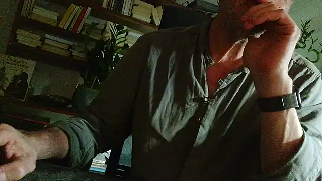 yvanbonar online show from October 21, 2025, 10:10 pm