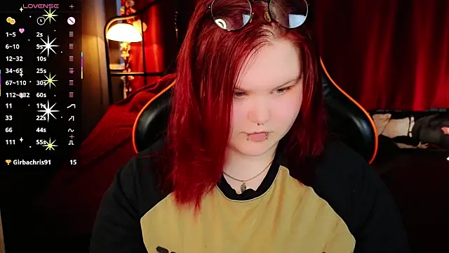 fillisfox  online show from April 2, 2026, 3:53 pm