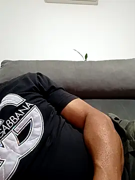 Binhocrs online show from November 24, 2025, 1:49 am