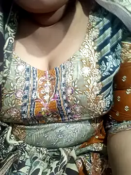 Snapshot of Rita-Sing chatting on January 13, 2026, 5:51 pm Rita-Sing online show from January 13, 2026, 5:51 pm