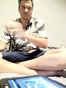 twitshe online show from January 10, 2026, 7:37 pm